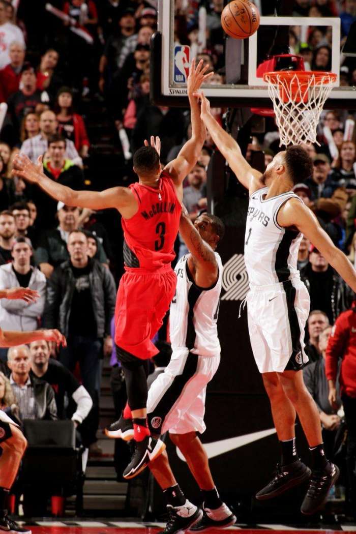 开云体育登录-公牛险胜马刺,麦科勒姆扛起全队