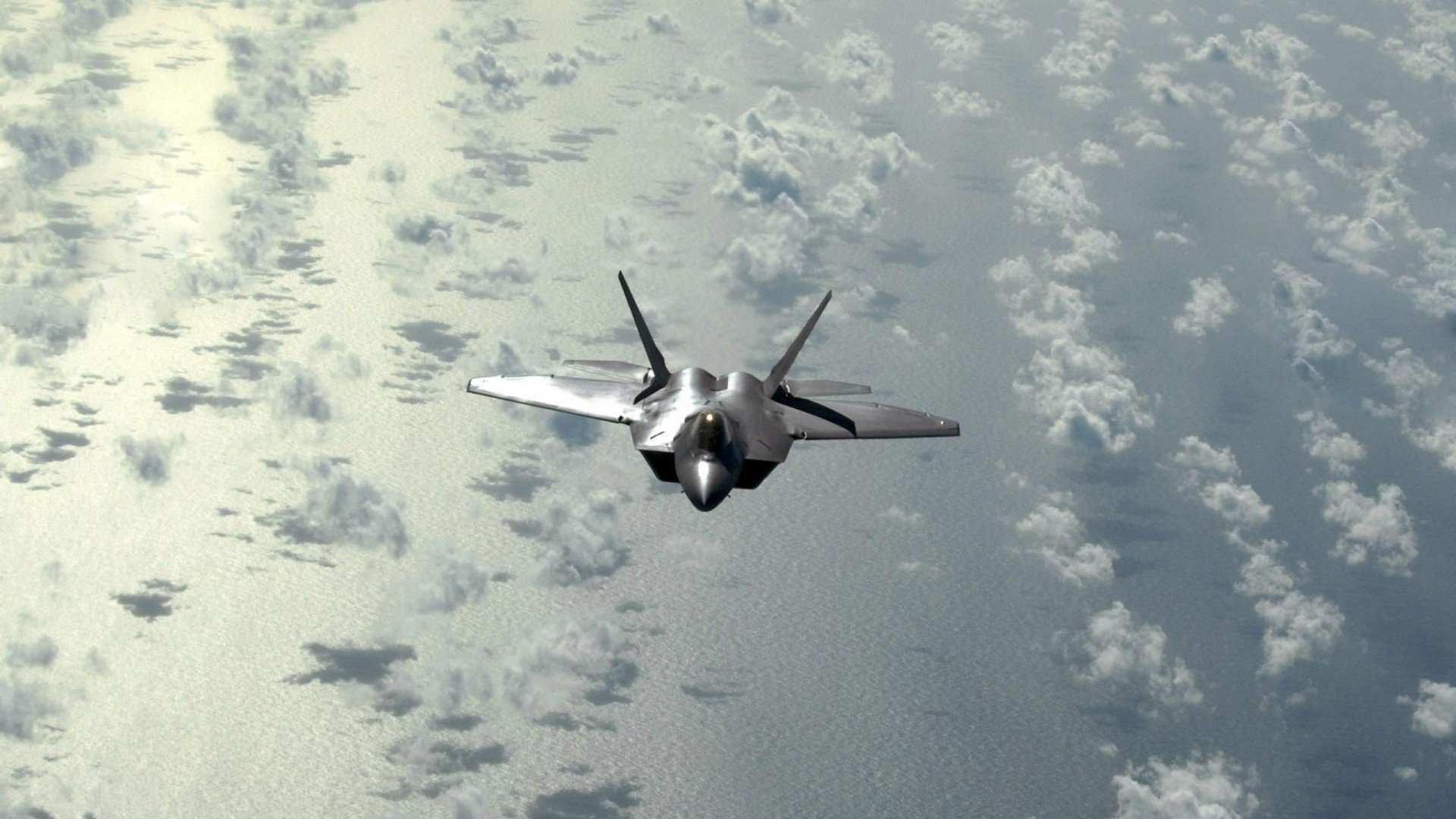 当全世界屏息，美加墨的阴影与孤光