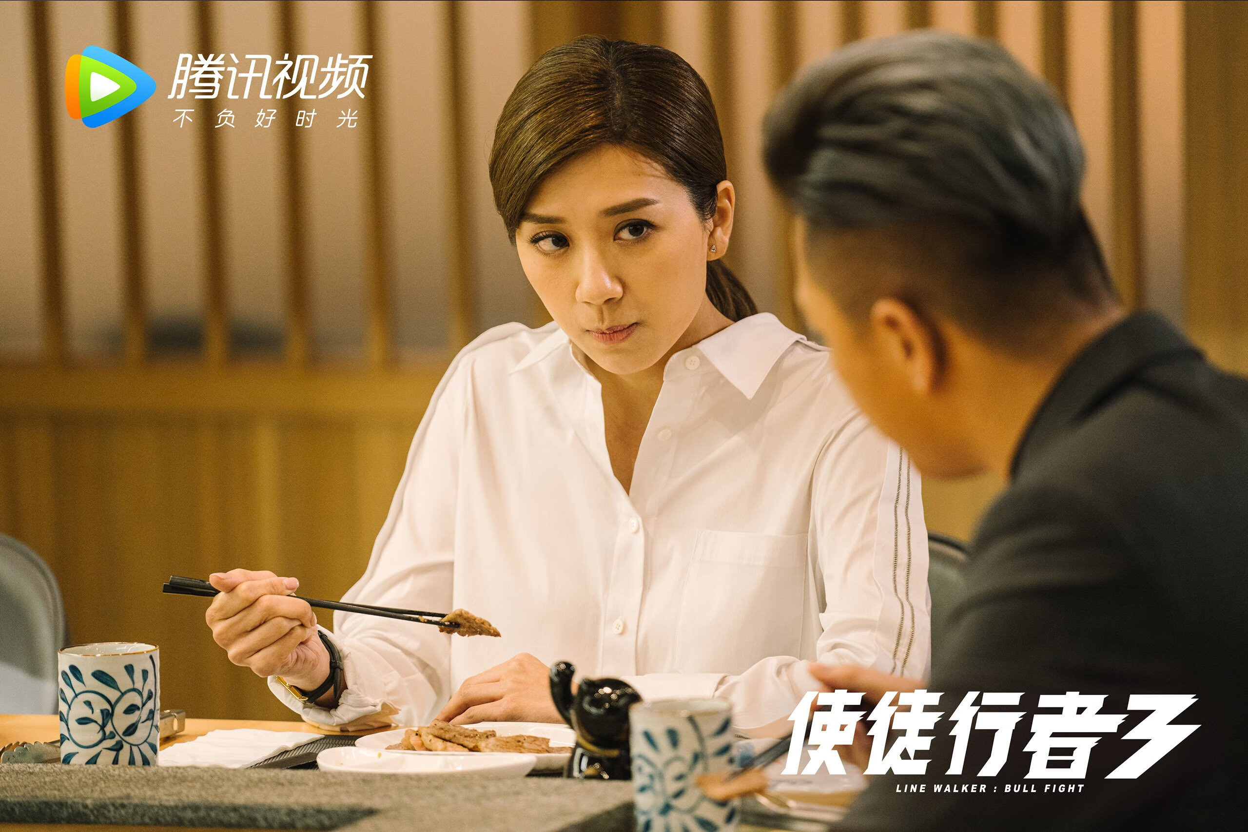 当孤星撞上系统，基耶萨的焰火照亮了英格兰的钢铁棋盘